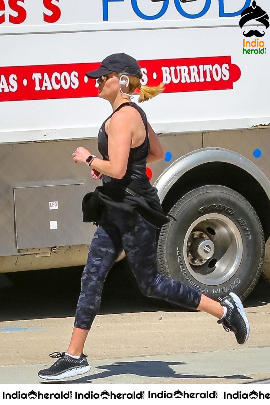 Reese Witherspoon caught while jogging in Brentwood