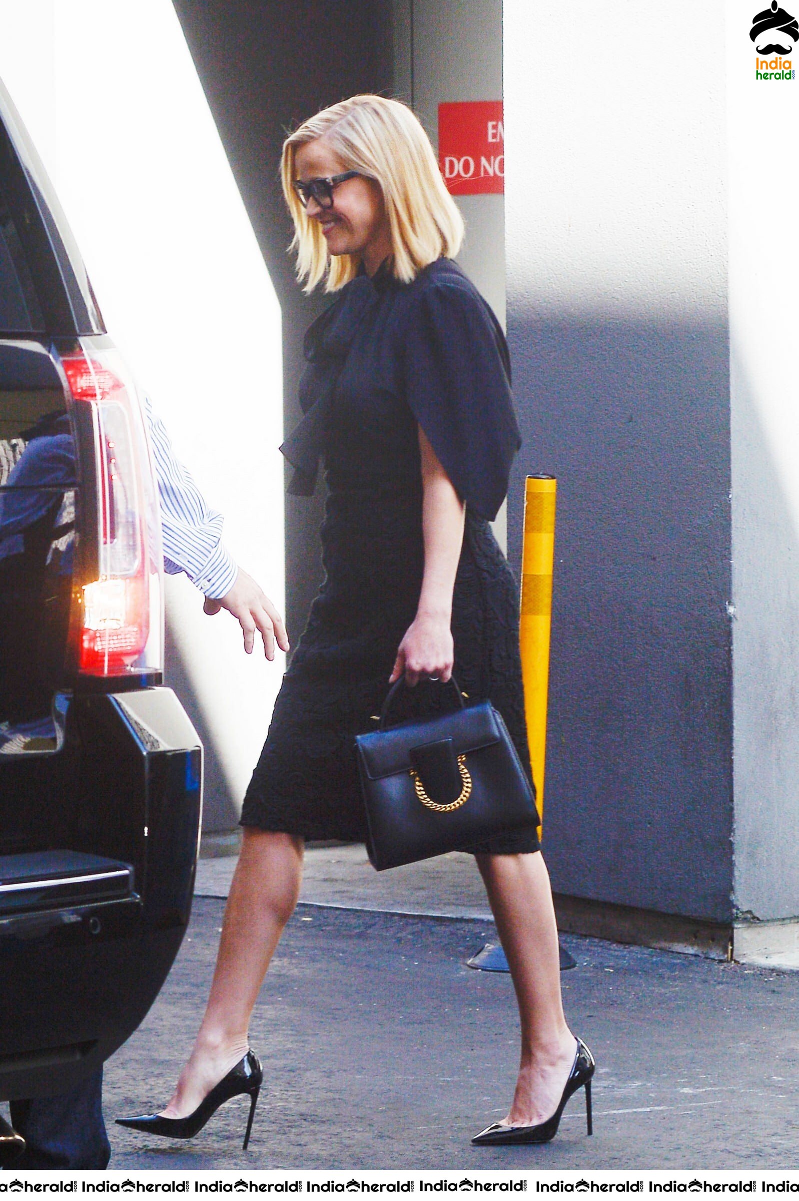 Reese Witherspoon Outside her Office in LA