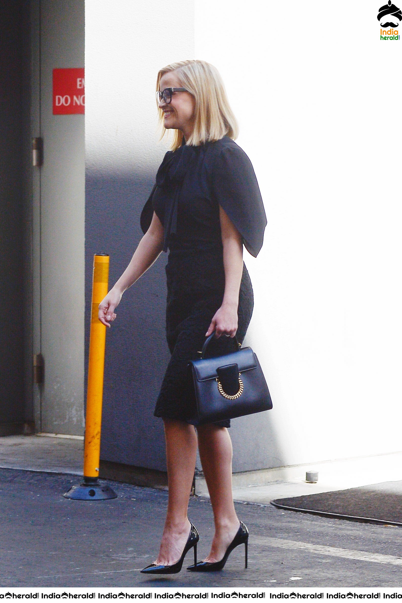 Reese Witherspoon Outside her Office in LA