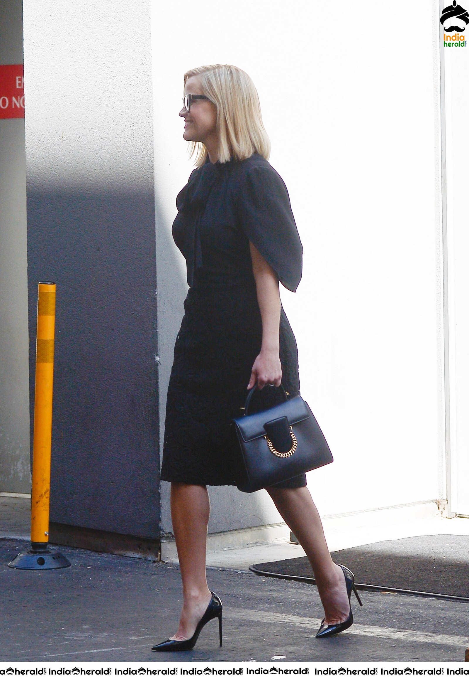 Reese Witherspoon Outside her Office in LA