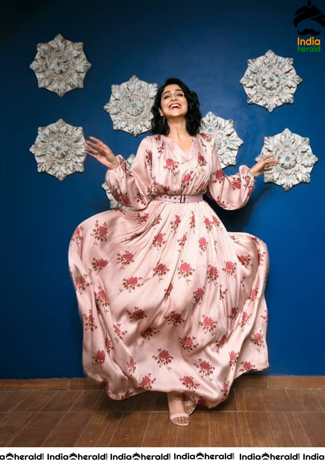 Regina Cassandra Latest Floral Photoshoot Clicks