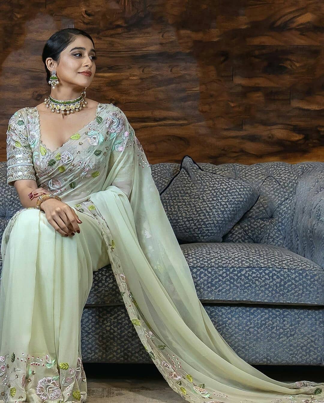 Reginna Cassandraa Sizzling Compilation Photoshoot Stills