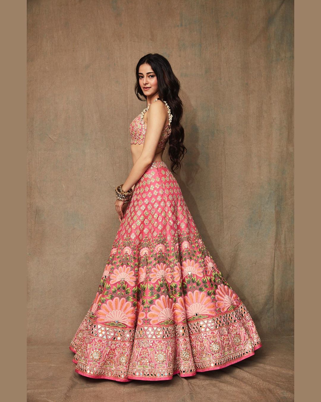 Rising star Ananya Pandey adorable stills