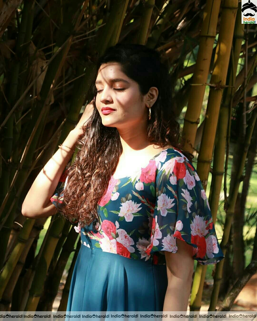 Ritika Singh Latest Cute Photostills