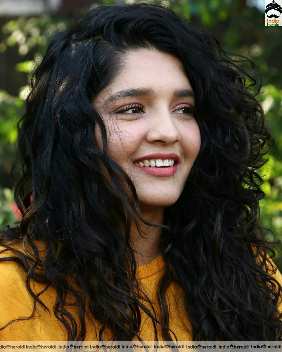 Ritika Singh Latest Cute Photostills