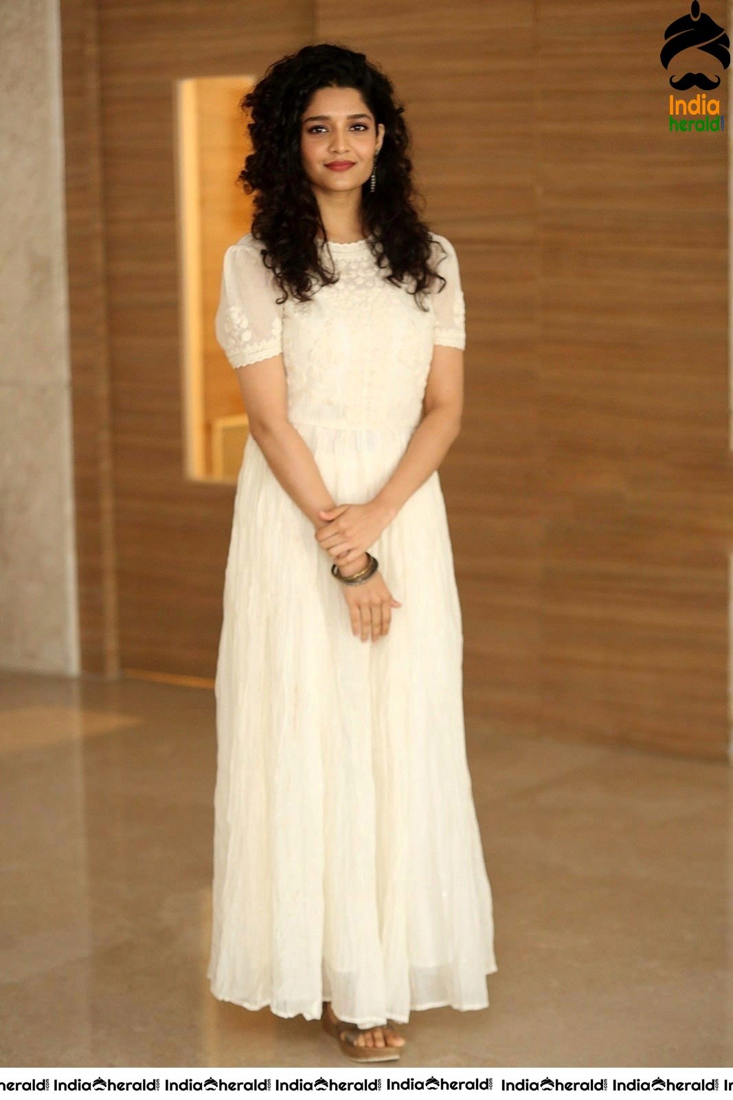 Ritika Singh Latest Hot Photos during the Promotions of Oh My Kadavule