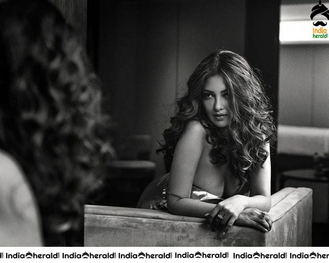 Riya Sen Hot Photos Compilation Set 2