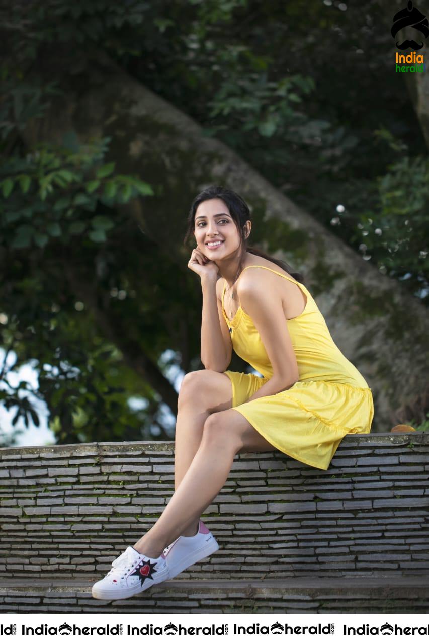 Riya suman latest Hot Photos in Yellow and Blue attire