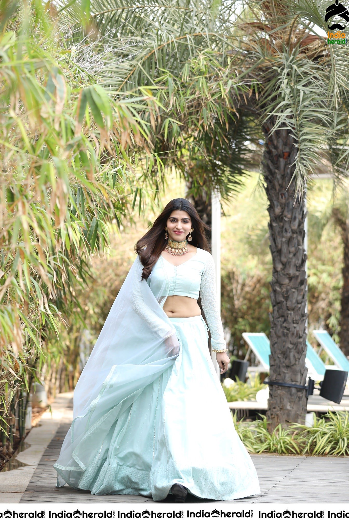 Sai Dhansika shows her Hot Waistline in her Recent Photoshoot
