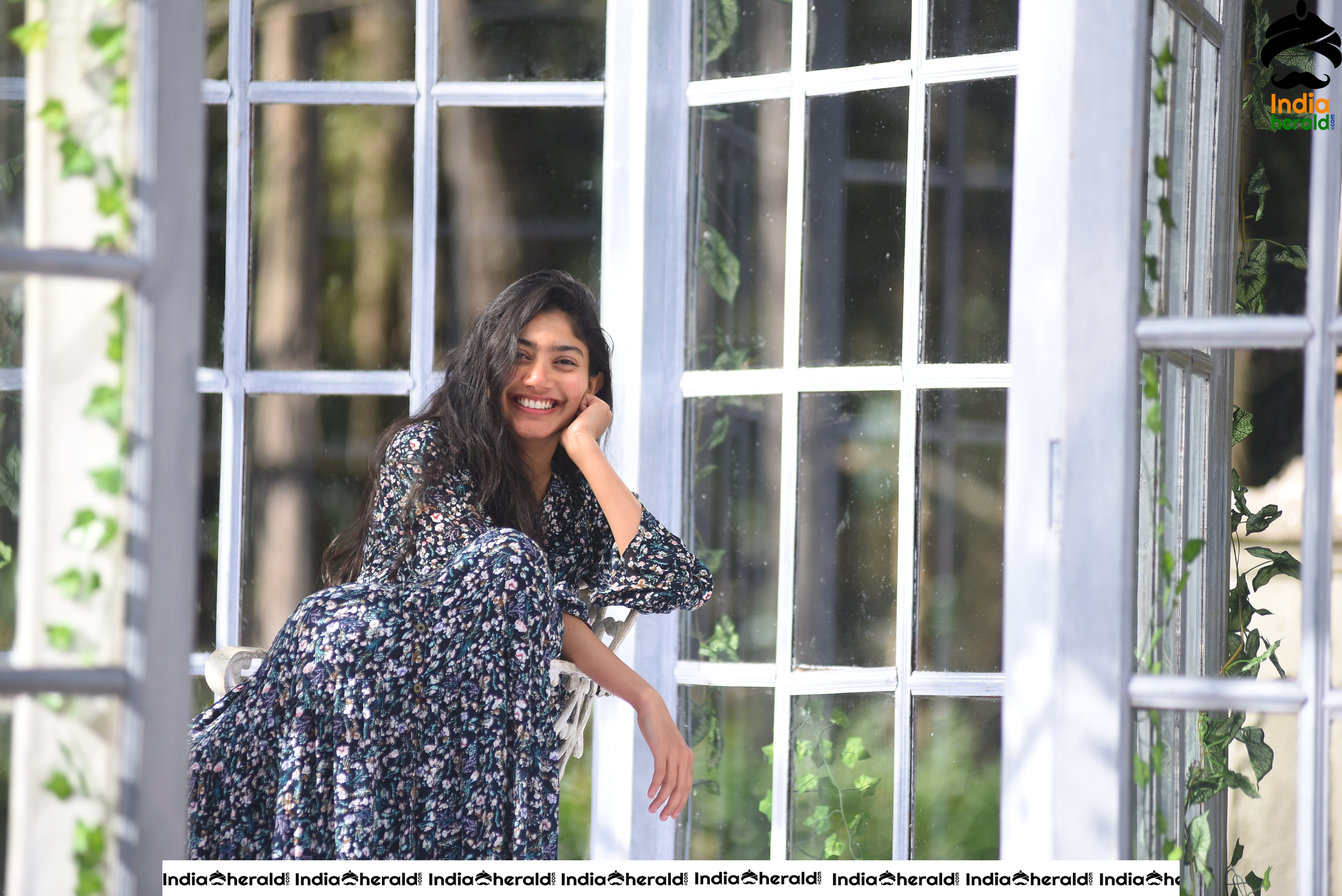 Sai Pallavi in Anukoni Athidhi HD Stills