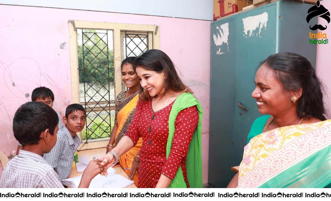 Sakshi Agarwal visited Autism Affected Children Home