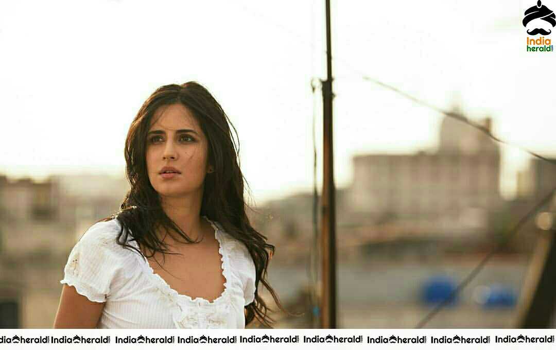 Salman Khan And Katrina Kaif Hot Ek Tha Tiger Movie Stills