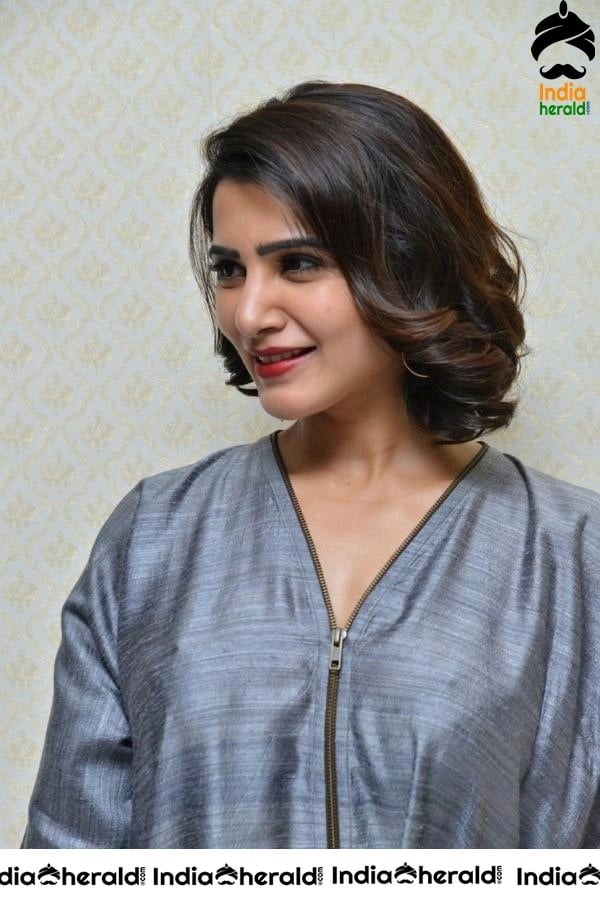 Samantha Adorable and Cute Photos in a weird dress