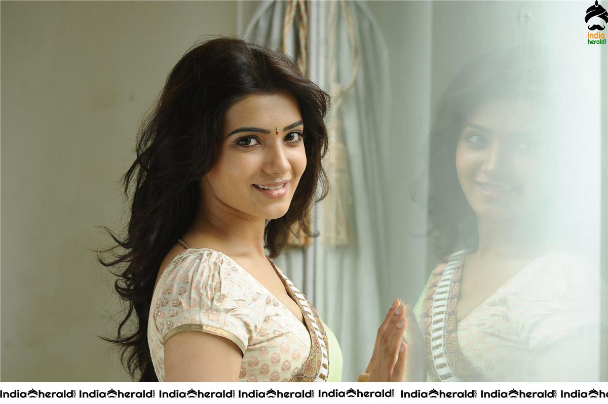 Samantha Akkineni Throwback Photoshoot in Saree before her Plastic surgery