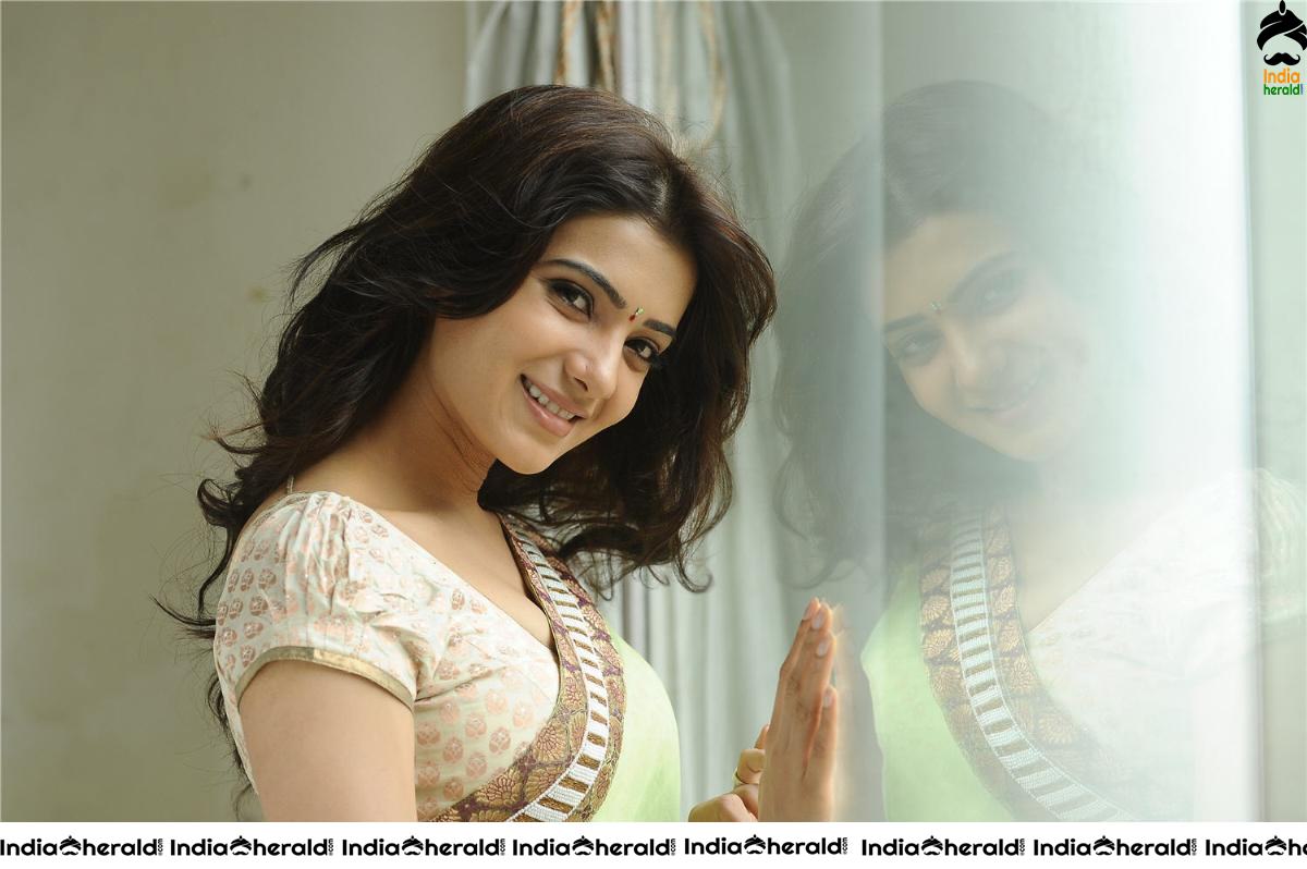 Samantha Akkineni Throwback Photoshoot in Saree before her Plastic surgery