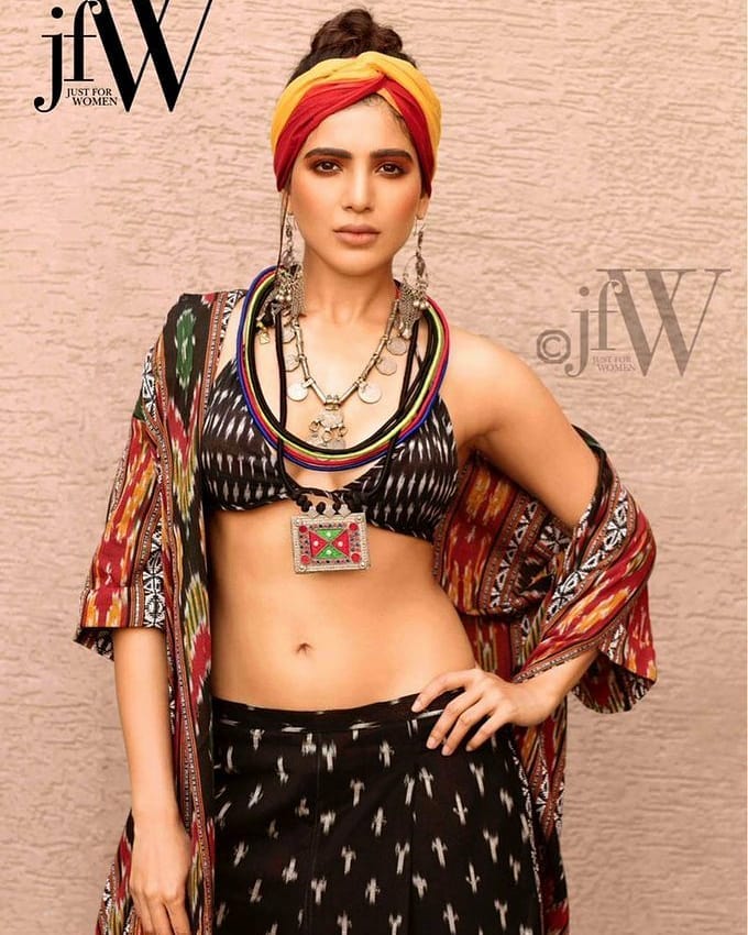 Samantha Exposing Her Hot Cleavage And Tempting Tummy For A Photoshoot Session