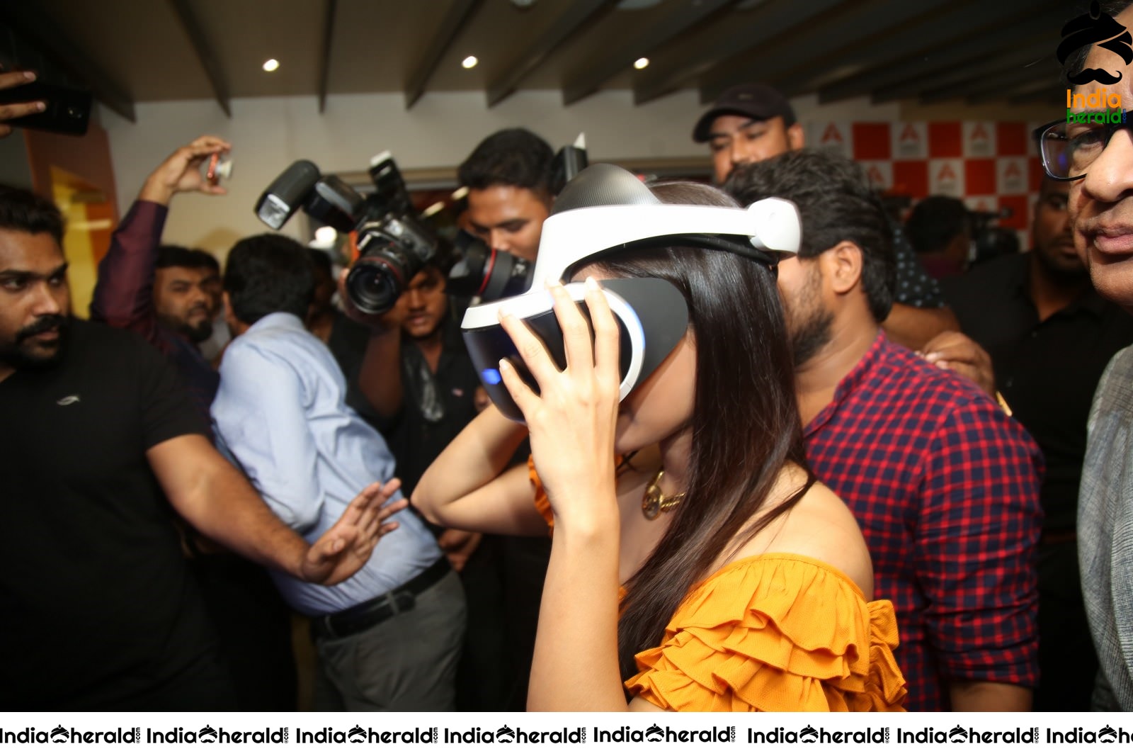 Samantha Gets Excited And Thrilled While Wearing Virtual Reality Set 1