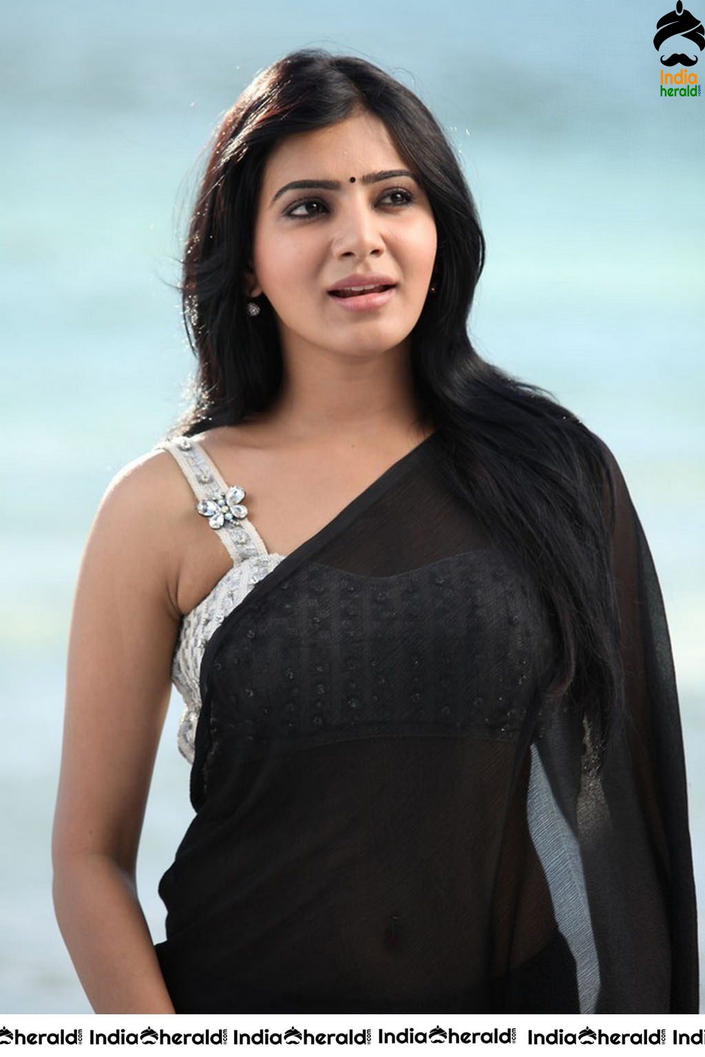 Samantha Hot Black Sexy Saree Photos Collection