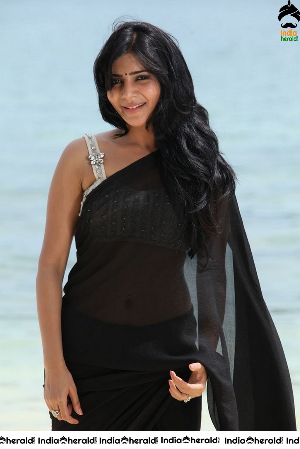 Samantha Hot Black Sexy Saree Photos Collection