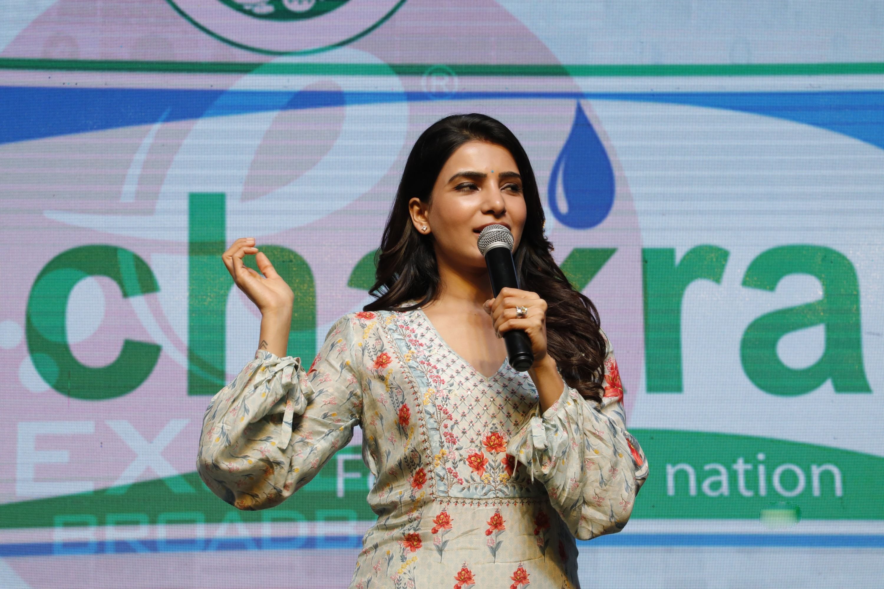 Samantha Oh Baby Movie Thanks Meet At SS Convention Vijayawada HD Photos Set 2