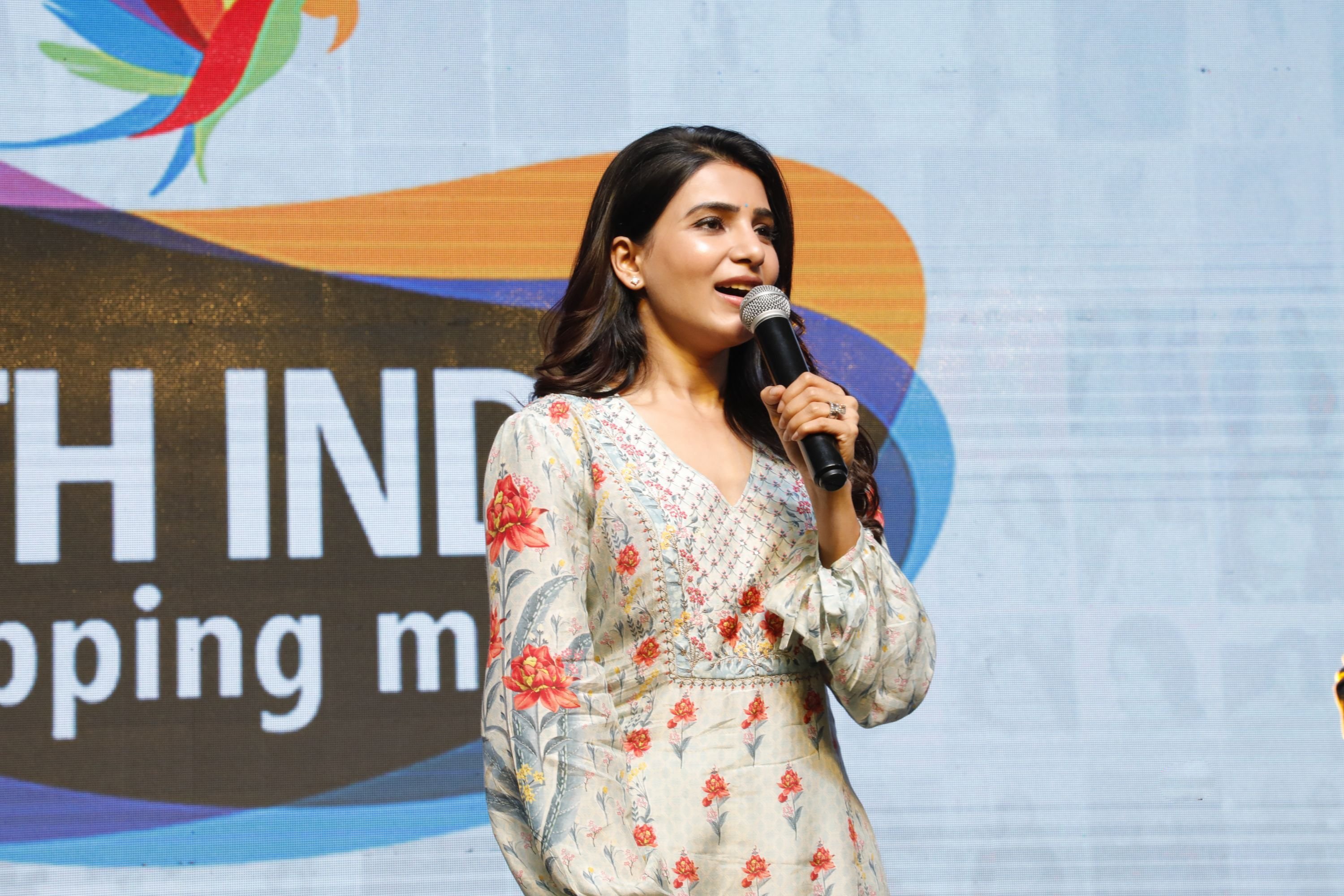 Samantha Oh Baby Movie Thanks Meet At SS Convention Vijayawada HD Photos Set 2