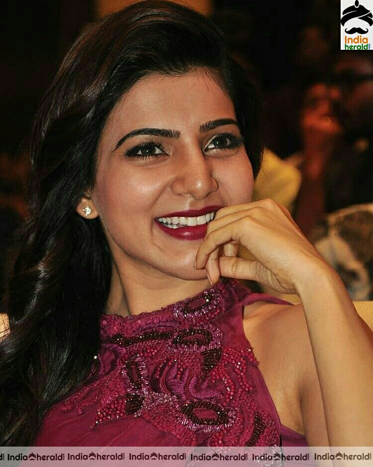 Samantha Sizzling hot tempting photo stills