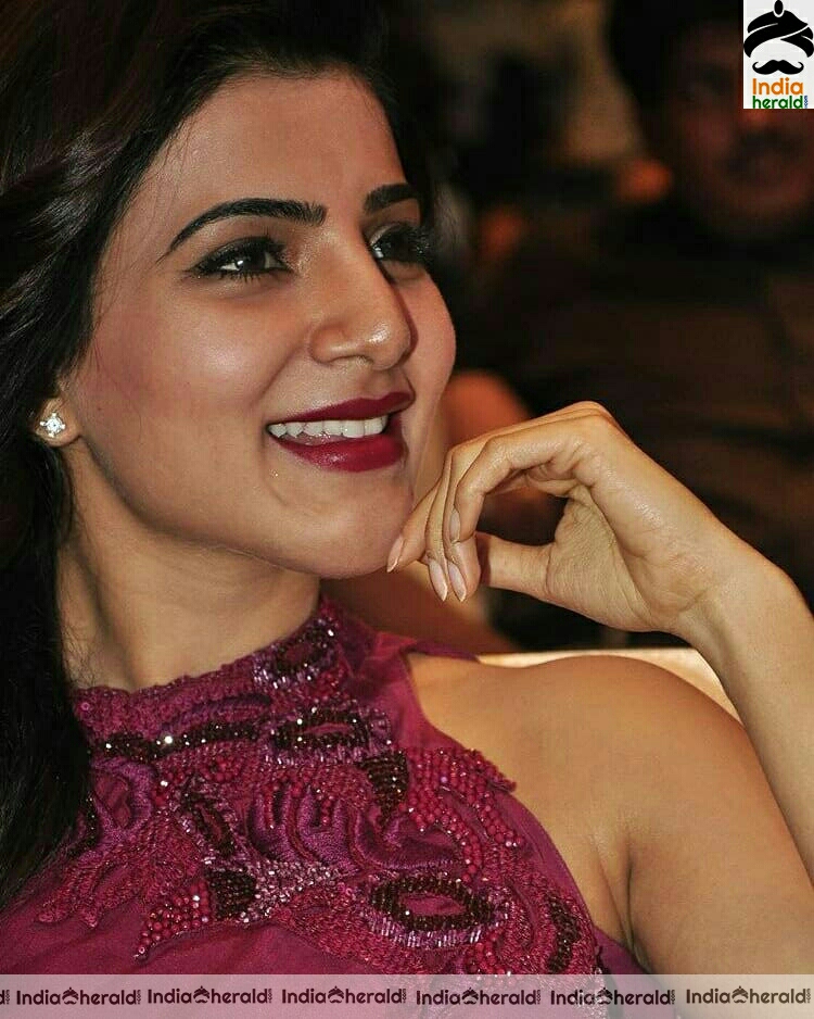 Samantha Sizzling hot tempting photo stills