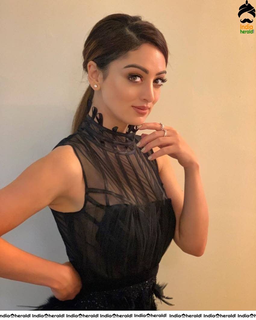 Sandeepa Dhar Hot Photos Collection Set 2