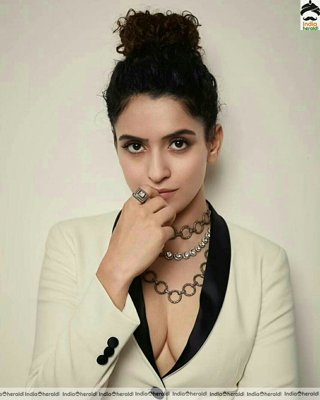 Sanya Malhotra Hot Photo Stills