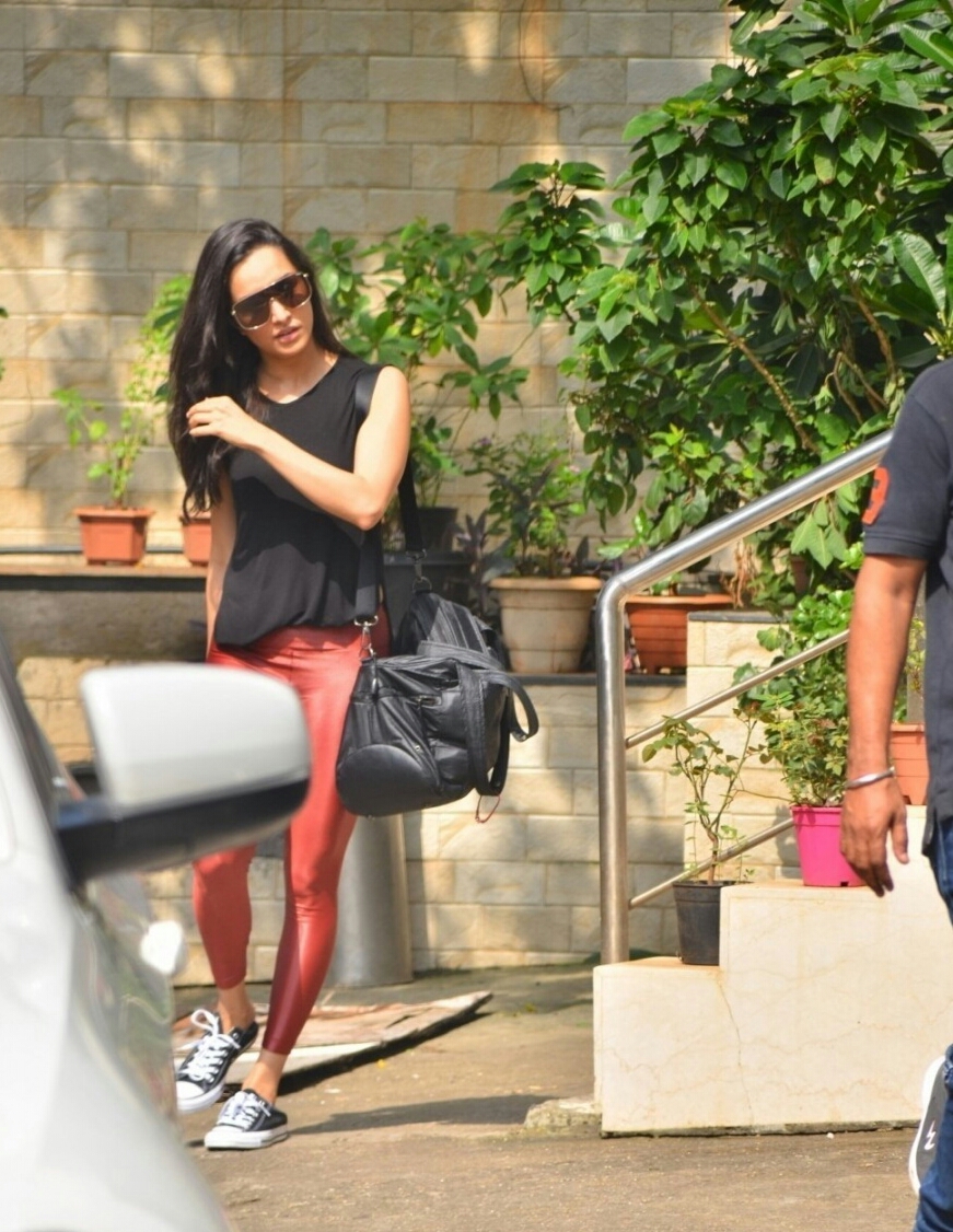 Scintillating Shraddha In Her Tight Gym Dress At Bandra