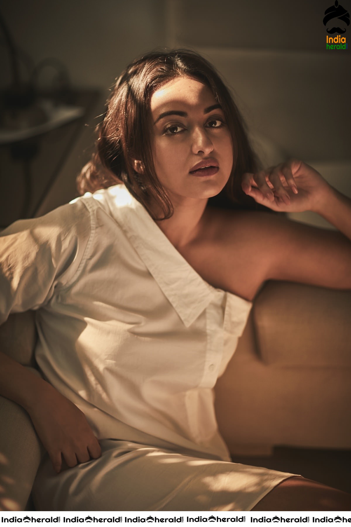 Seductive and Lovely Hot Photoshoot of Sonakshi Sinha