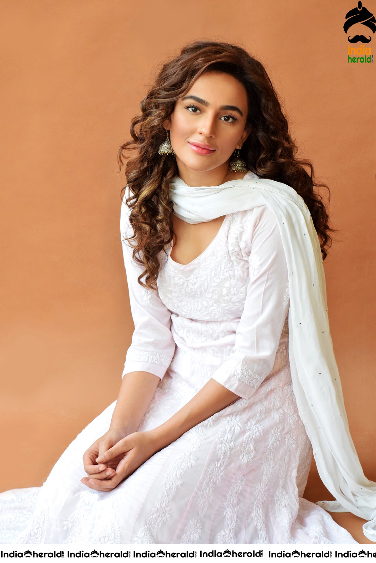 Seerat Kapoor Latest HD Hot Photoshoot Clicks