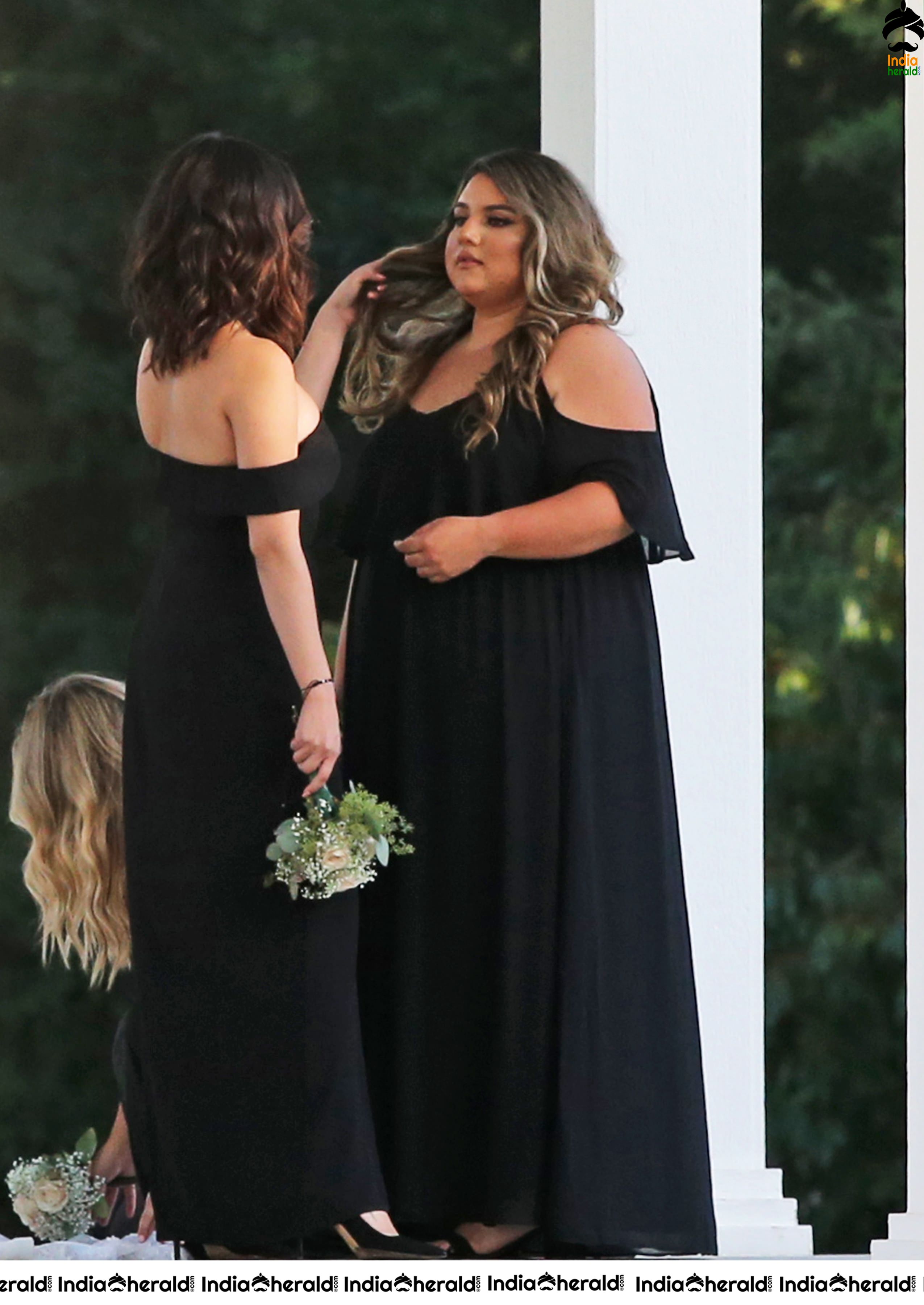 Selena Gomez Attending a wedding in Dallas Set 2