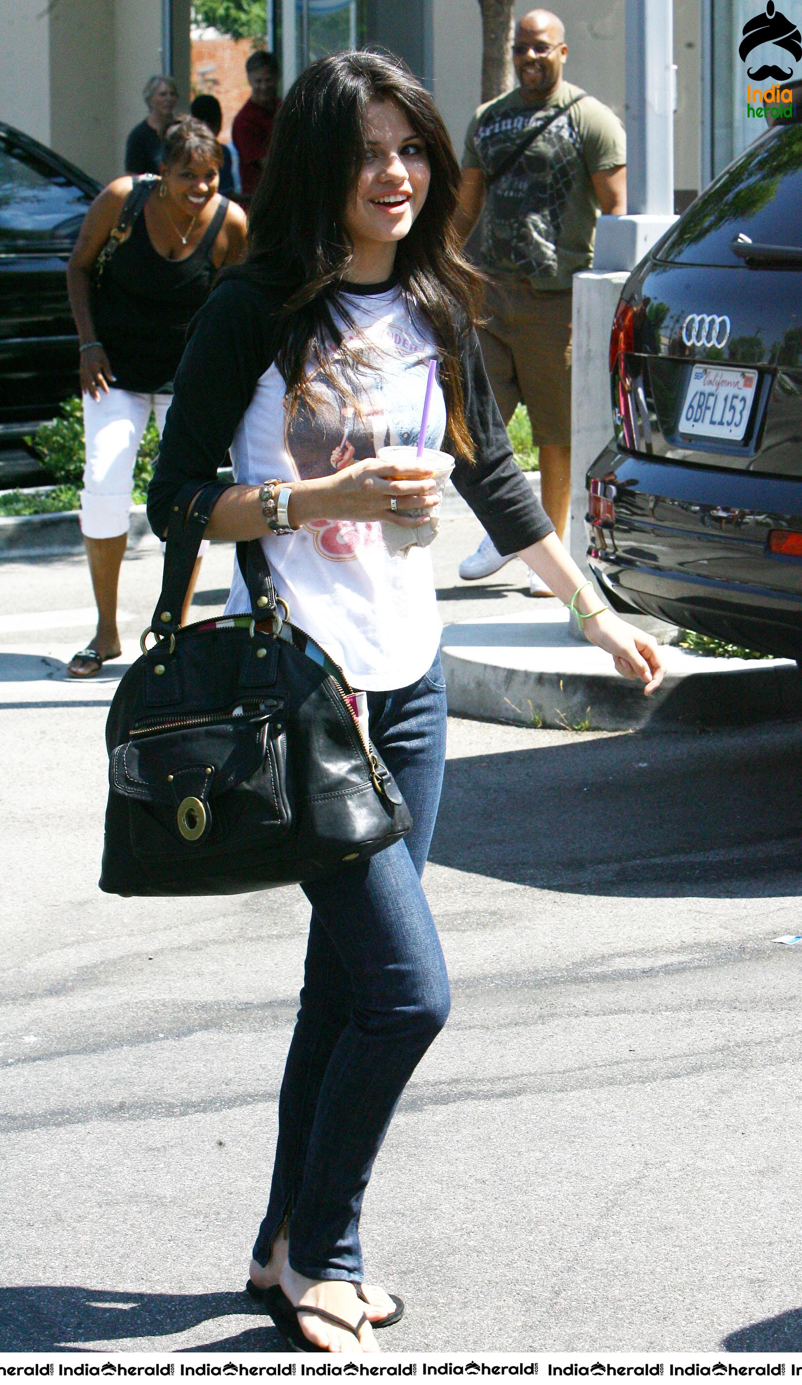 Selena Gomez caught by Paparazzi as she is seen in Coffee Bean shop at Toluca Lake