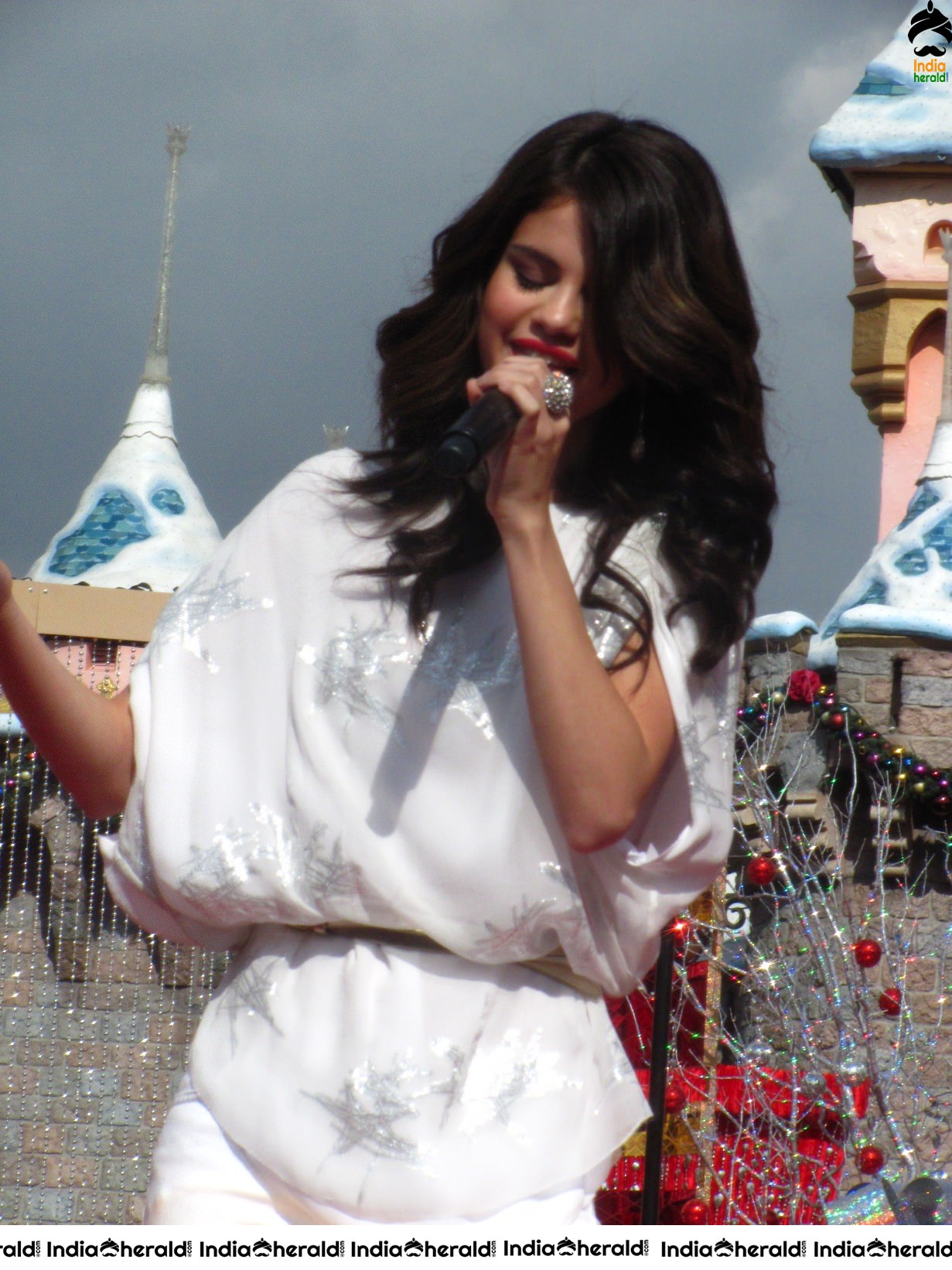 Selena Gomez performs before a huge crowd at Disneyland