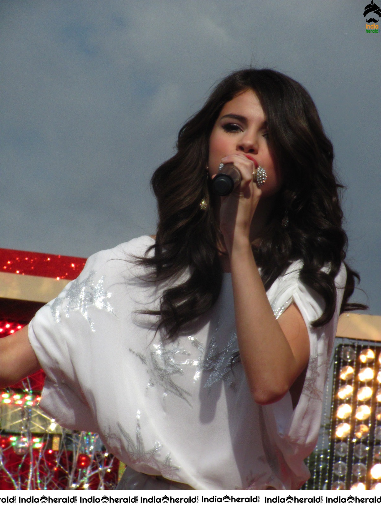 Selena Gomez performs before a huge crowd at Disneyland