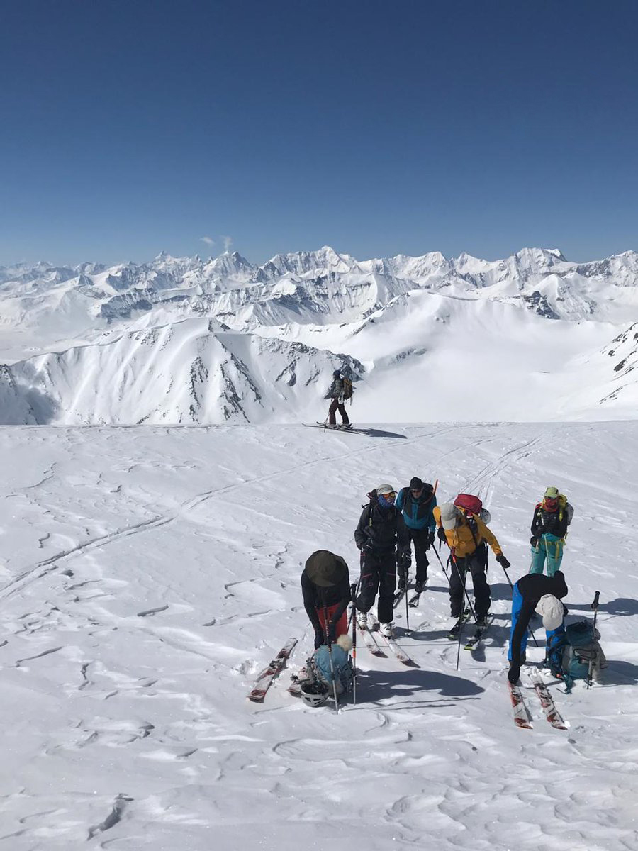 Seven Skiers Are On A Skiing Expedition In Baralacha And Chhatru Area