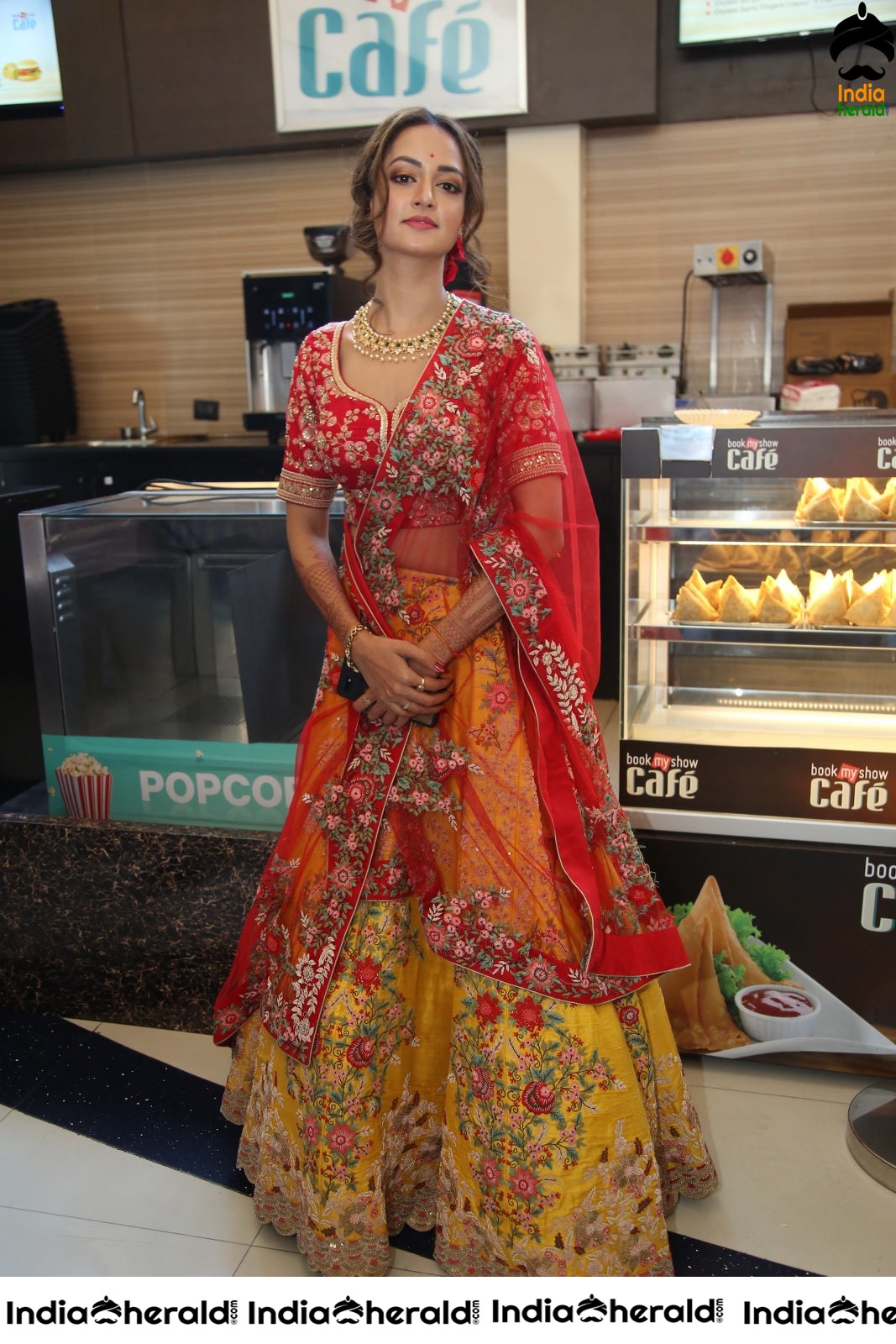Shanvi Srivastava Looking Pretty as a Doll Set 2