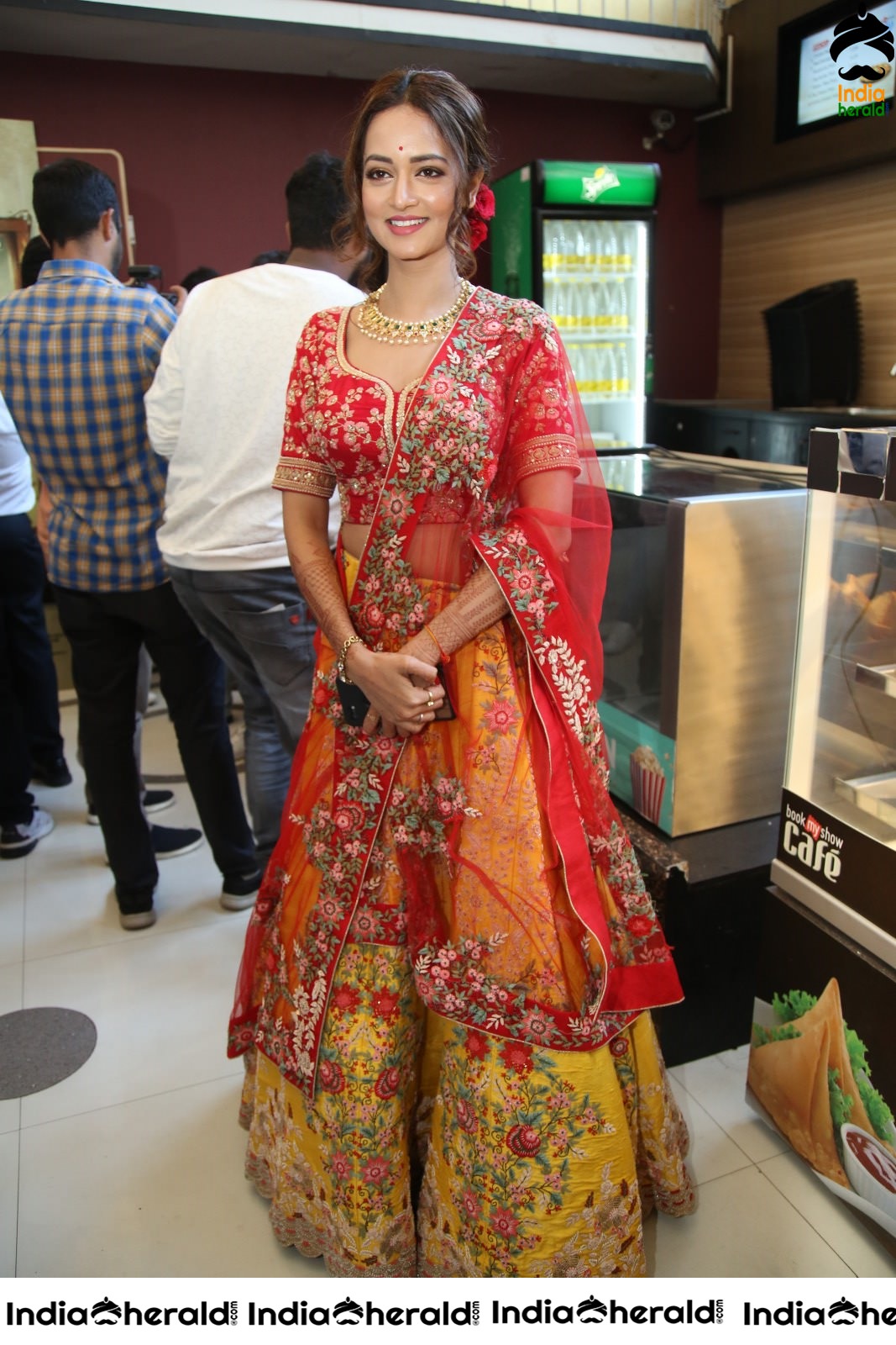 Shanvi Srivastava Looking Pretty as a Doll Set 2