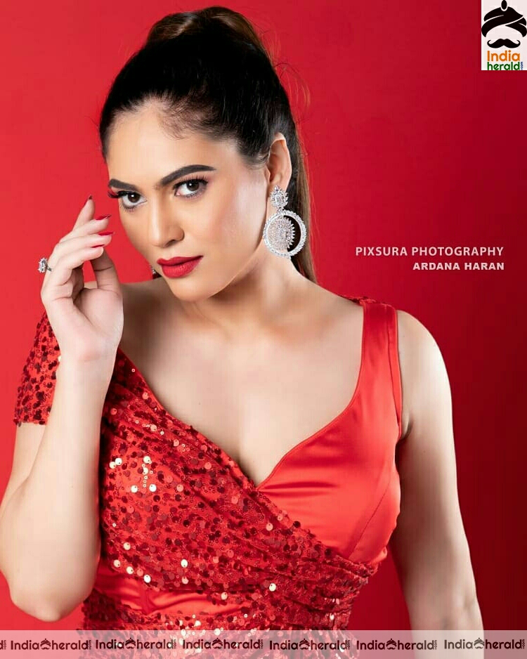 Sherin Hot Red Photoshoot