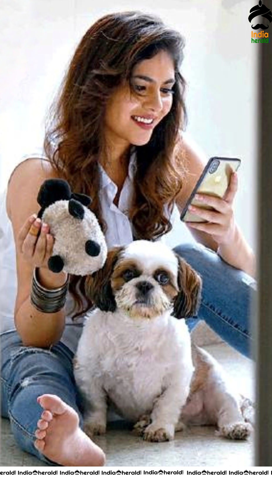 Sherin Latest Photos with her Pet Jaggar