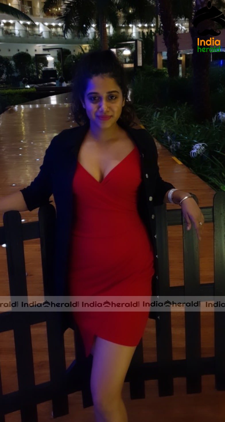 Shilpa Manjunath Looking Seductive and Cleavage Exposure in Red Tight Frock