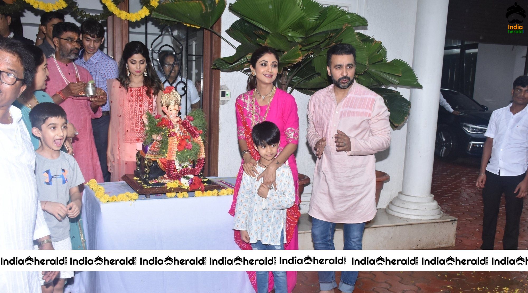 Shilpa Shetty During Ganesh Visarjan