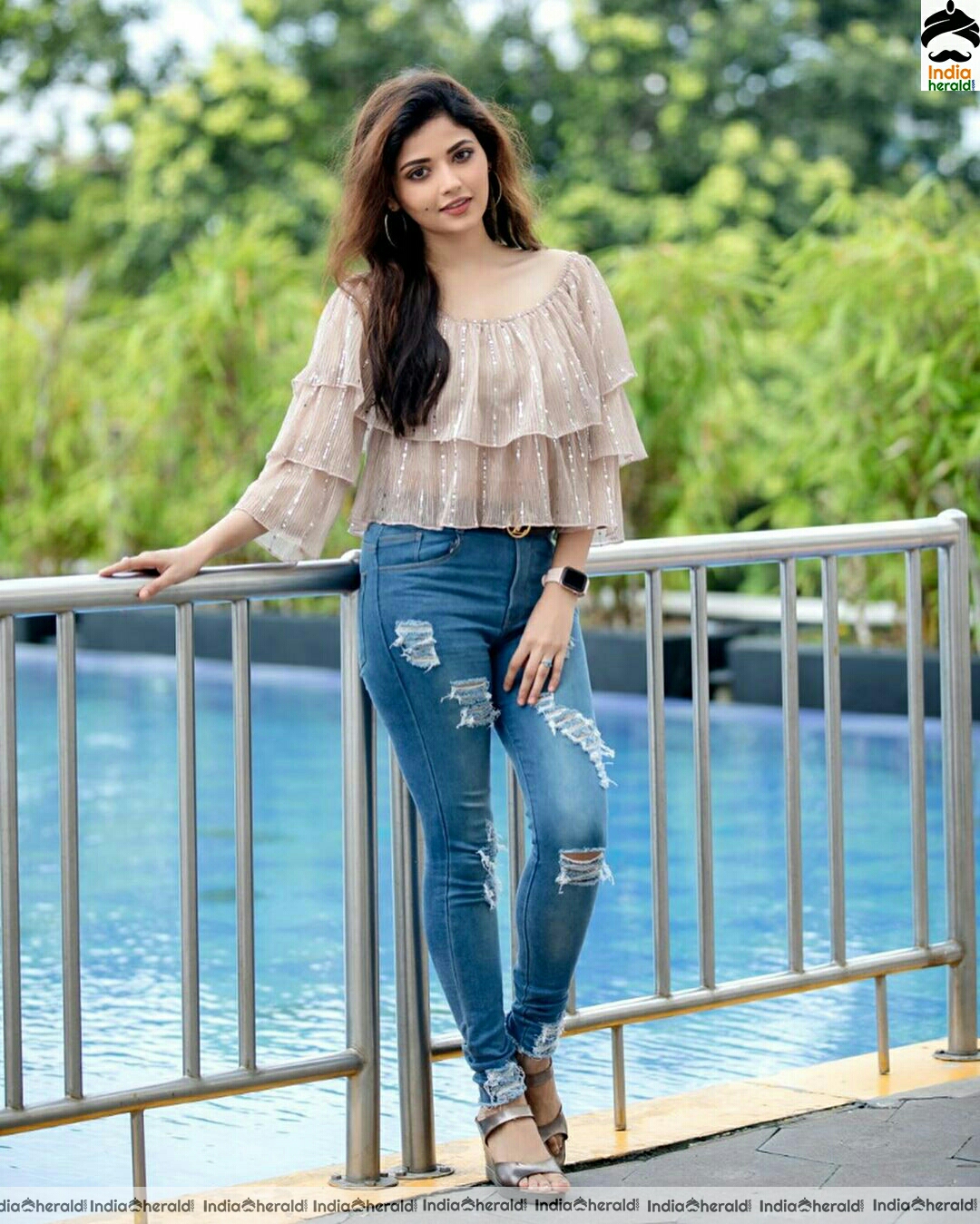 Shirin Kanchwala Cute and Hot Photoshoot Stills