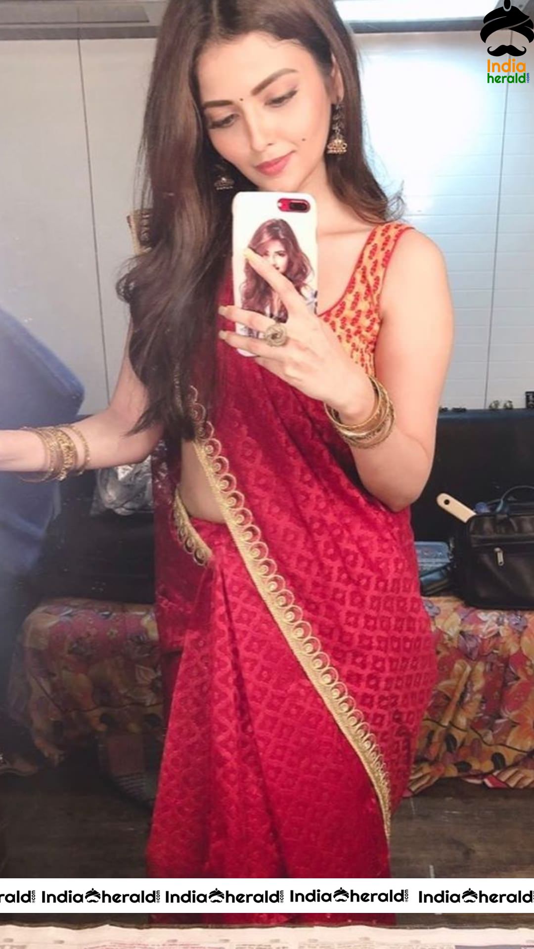 Shirin Kanchwala Hot Stills In Saree Set 2