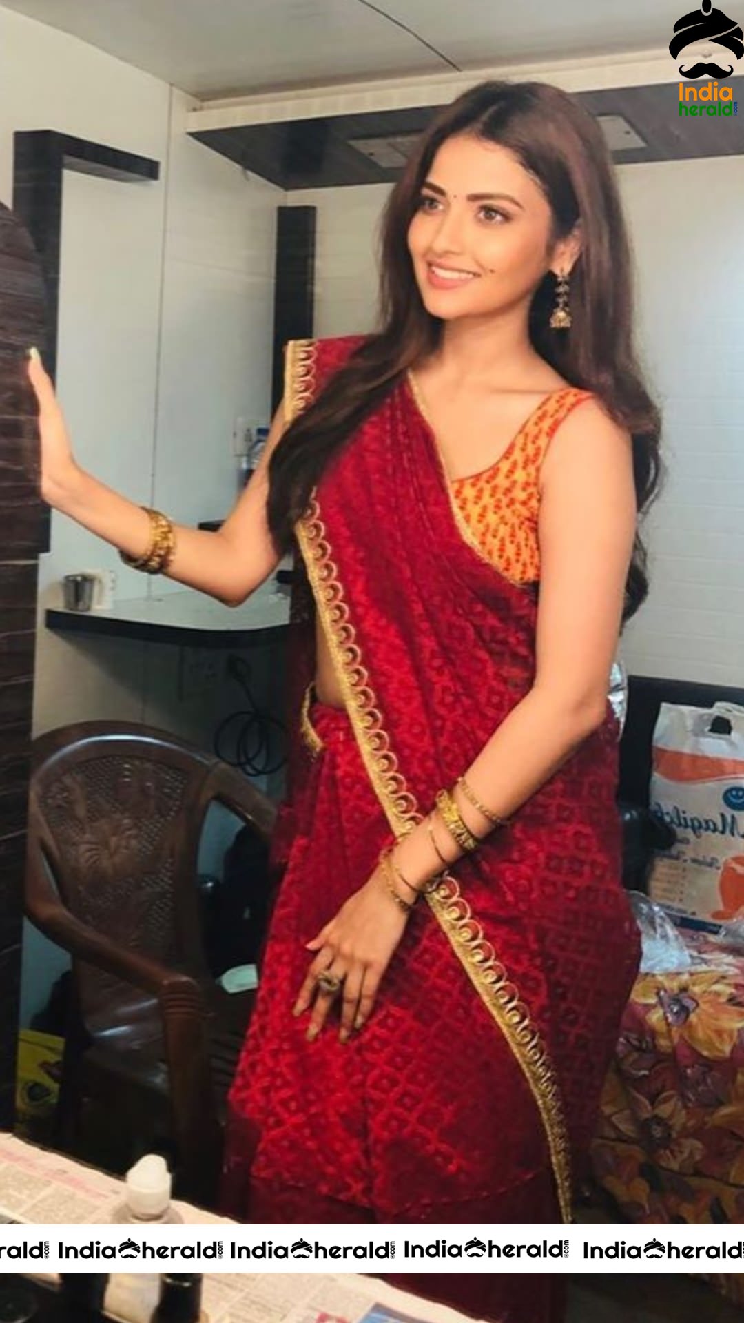 Shirin Kanchwala Hot Stills In Saree Set 2