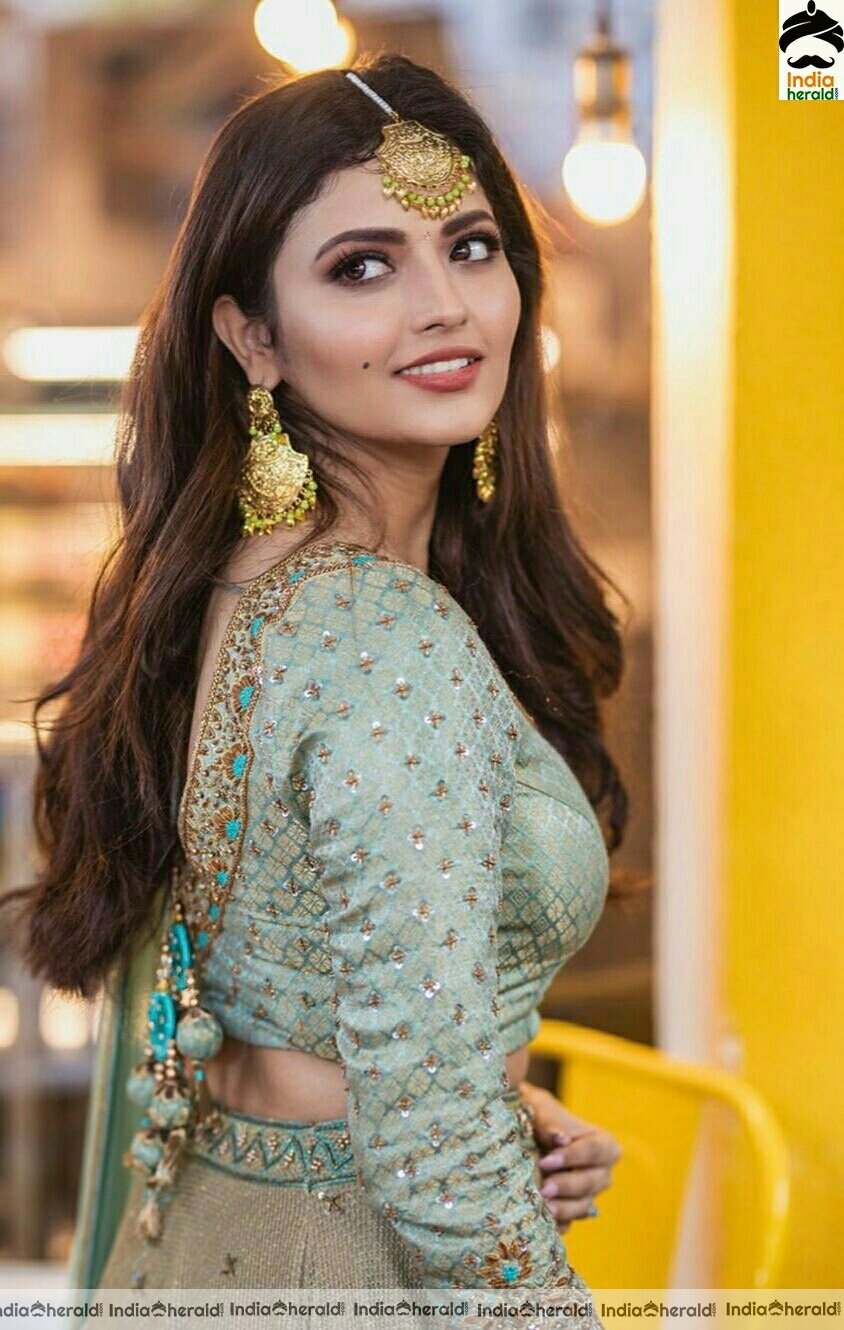 Shirin Kanchwala Latest Hot Stills