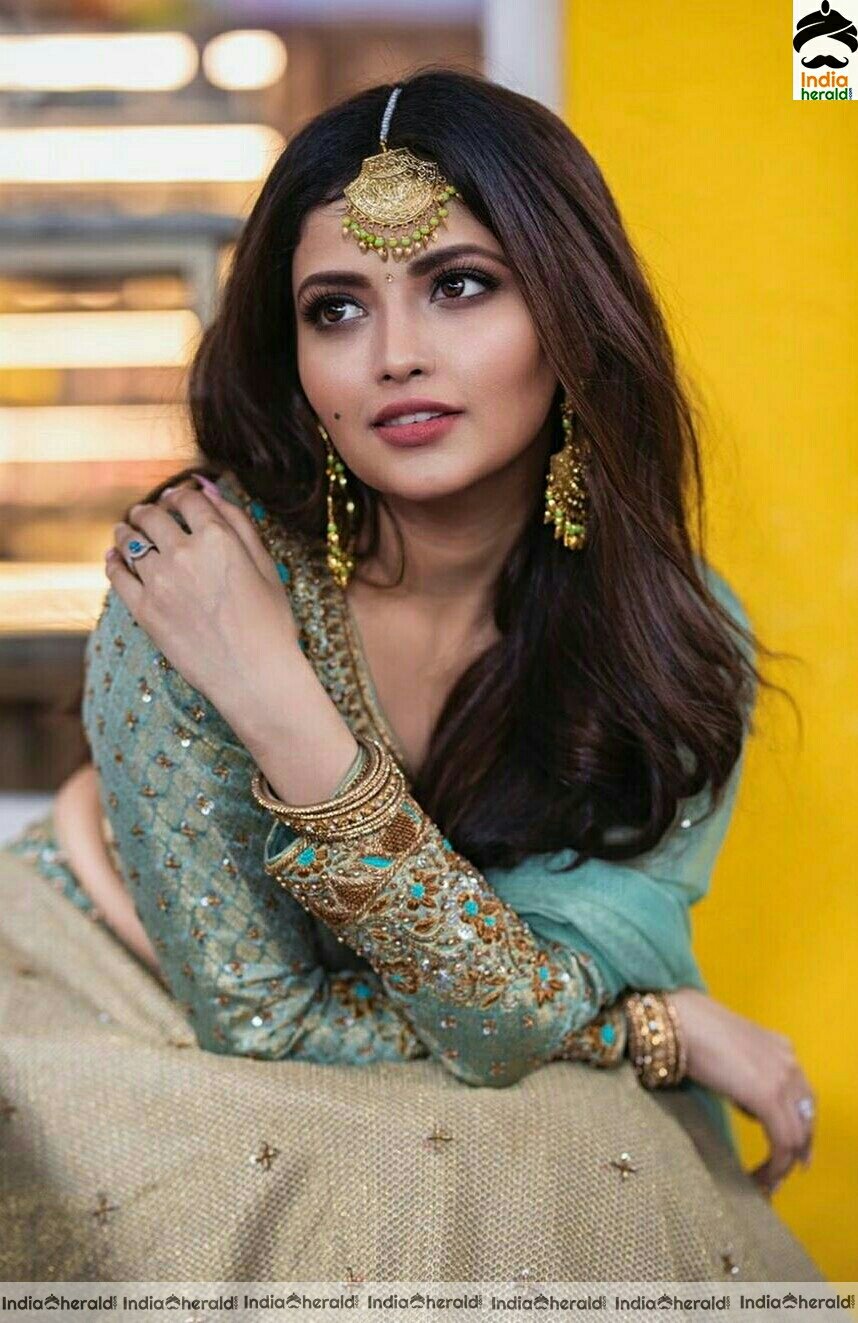 Shirin Kanchwala Latest Hot Stills