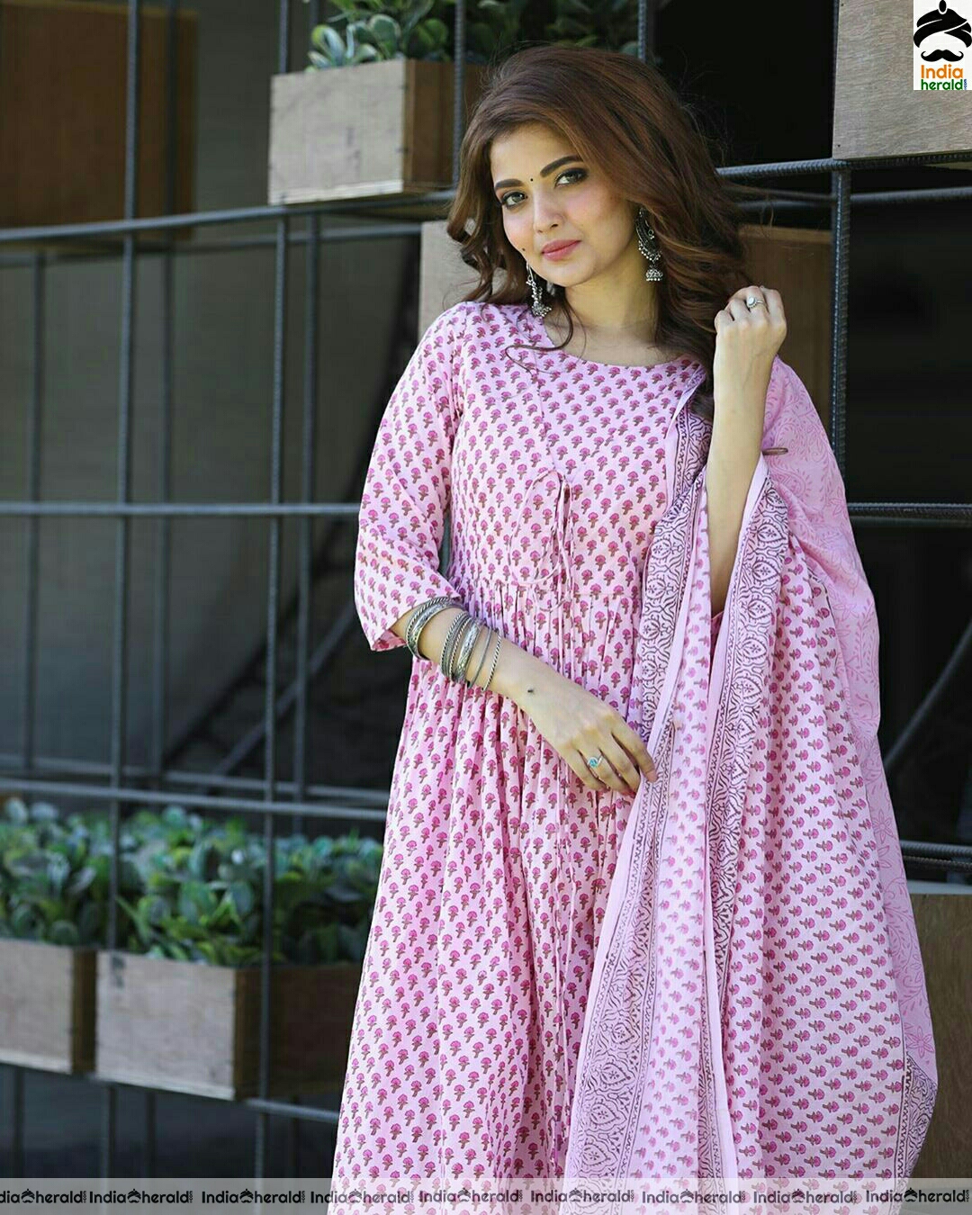 Shirin Looking gracious and flawless in pink chudi