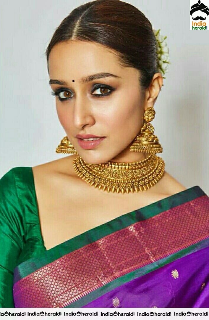 Shraddha Kapoor Gorgeous Traditional Diwali Stills